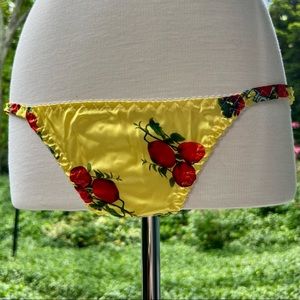 100% Mulberry Silk Thong Panty size Medium